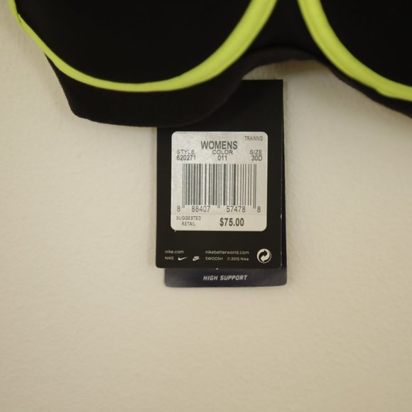 Nike high support sports bra! Size 30D. - Picture 3 of 9